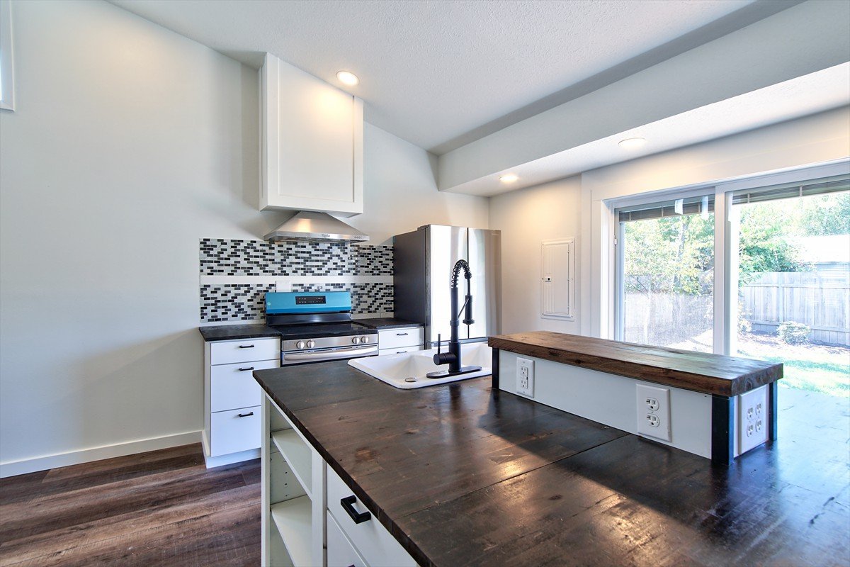112nw17thstreet_015