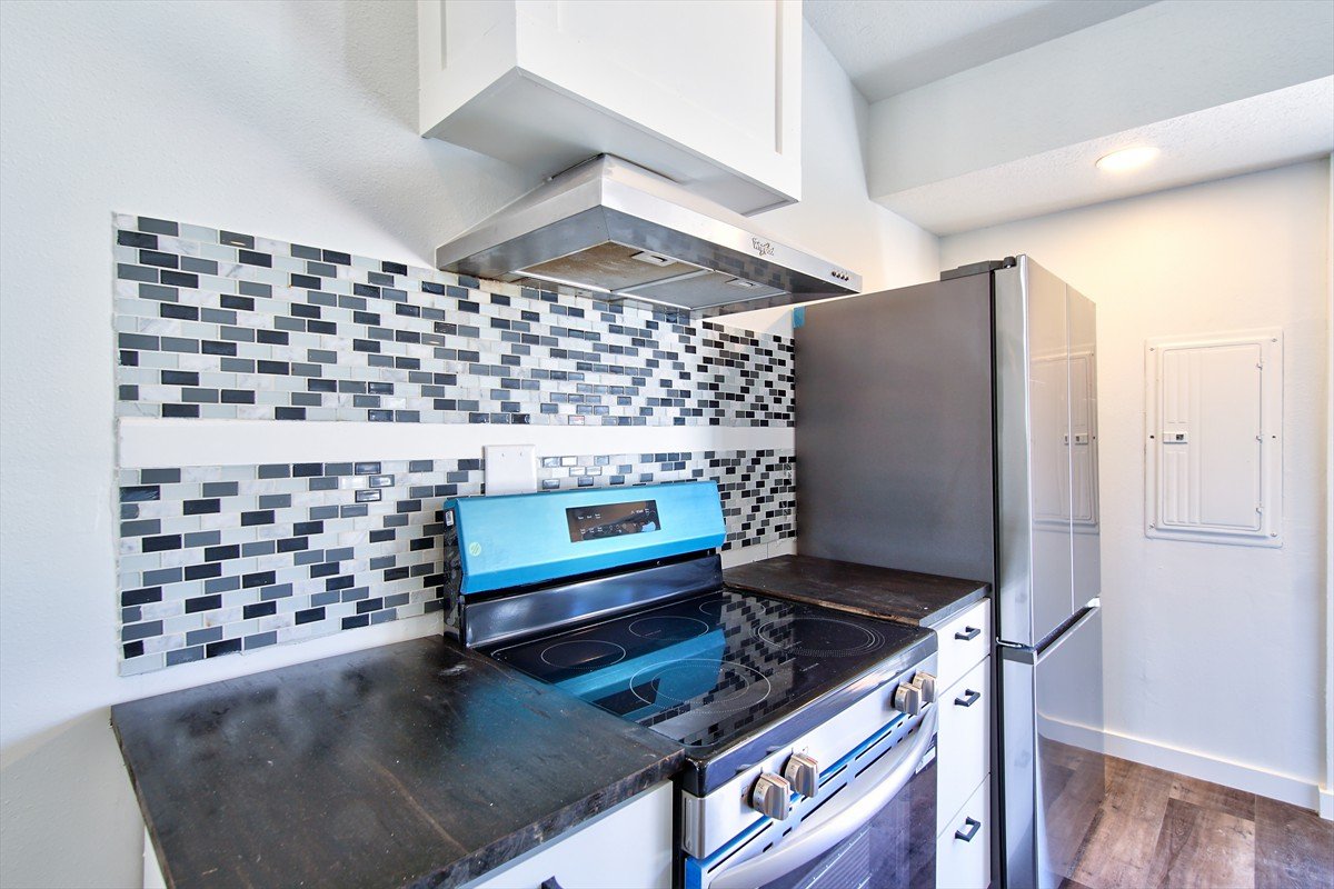 112nw17thstreet_016
