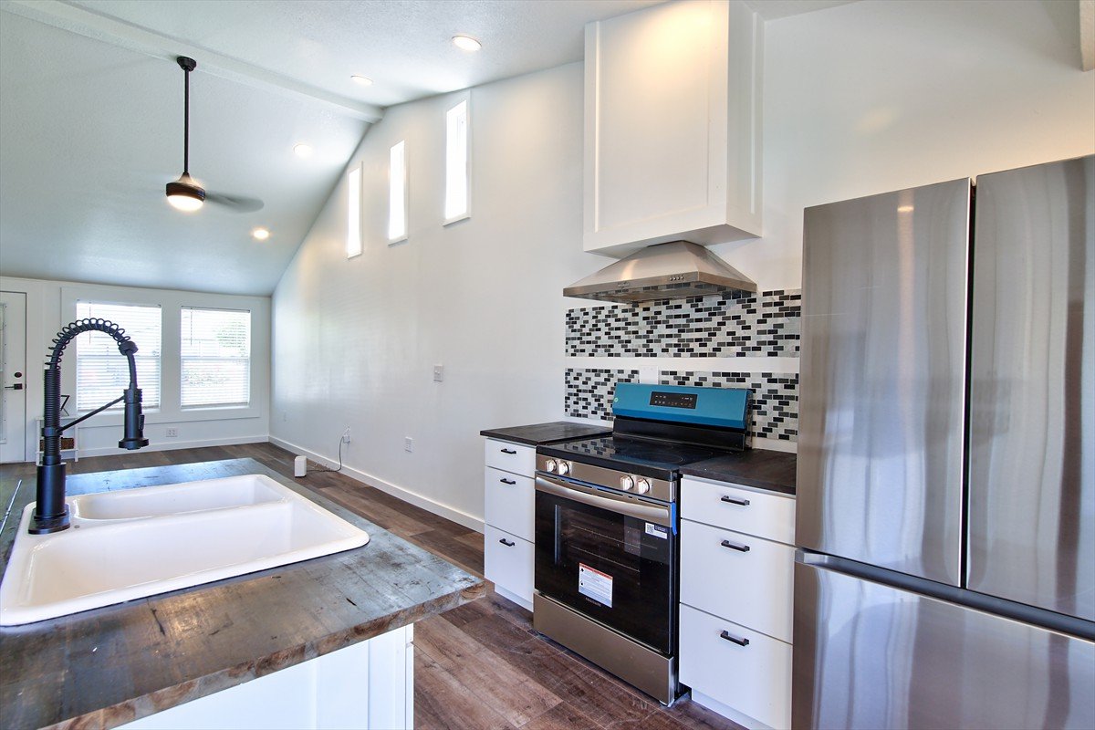 112nw17thstreet_020