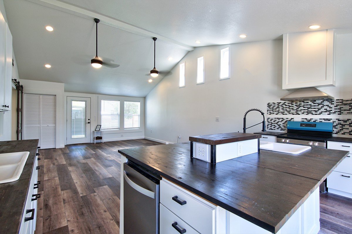 112nw17thstreet_024