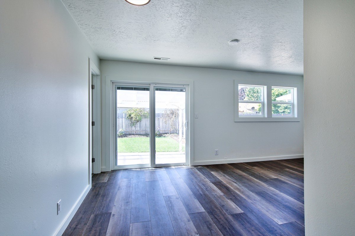112nw17thstreet_036