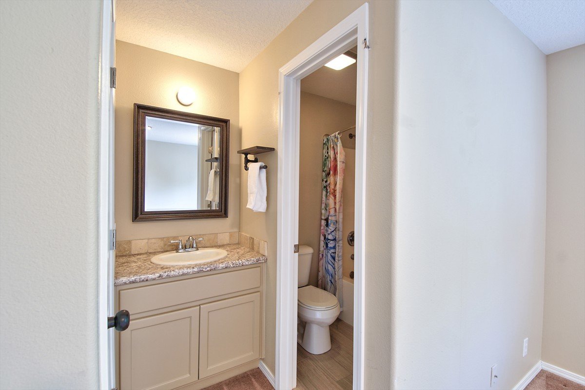 3229nmeridian_030
