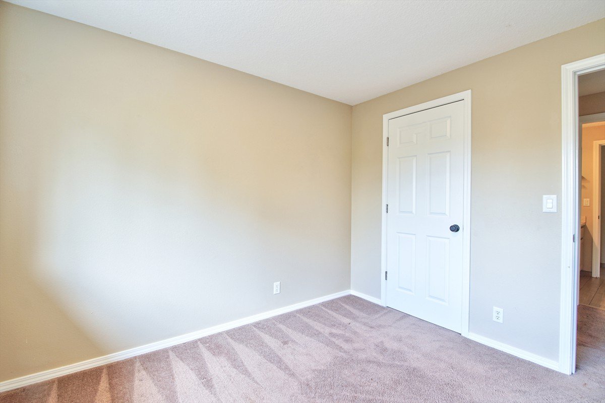 3229nmeridian_042