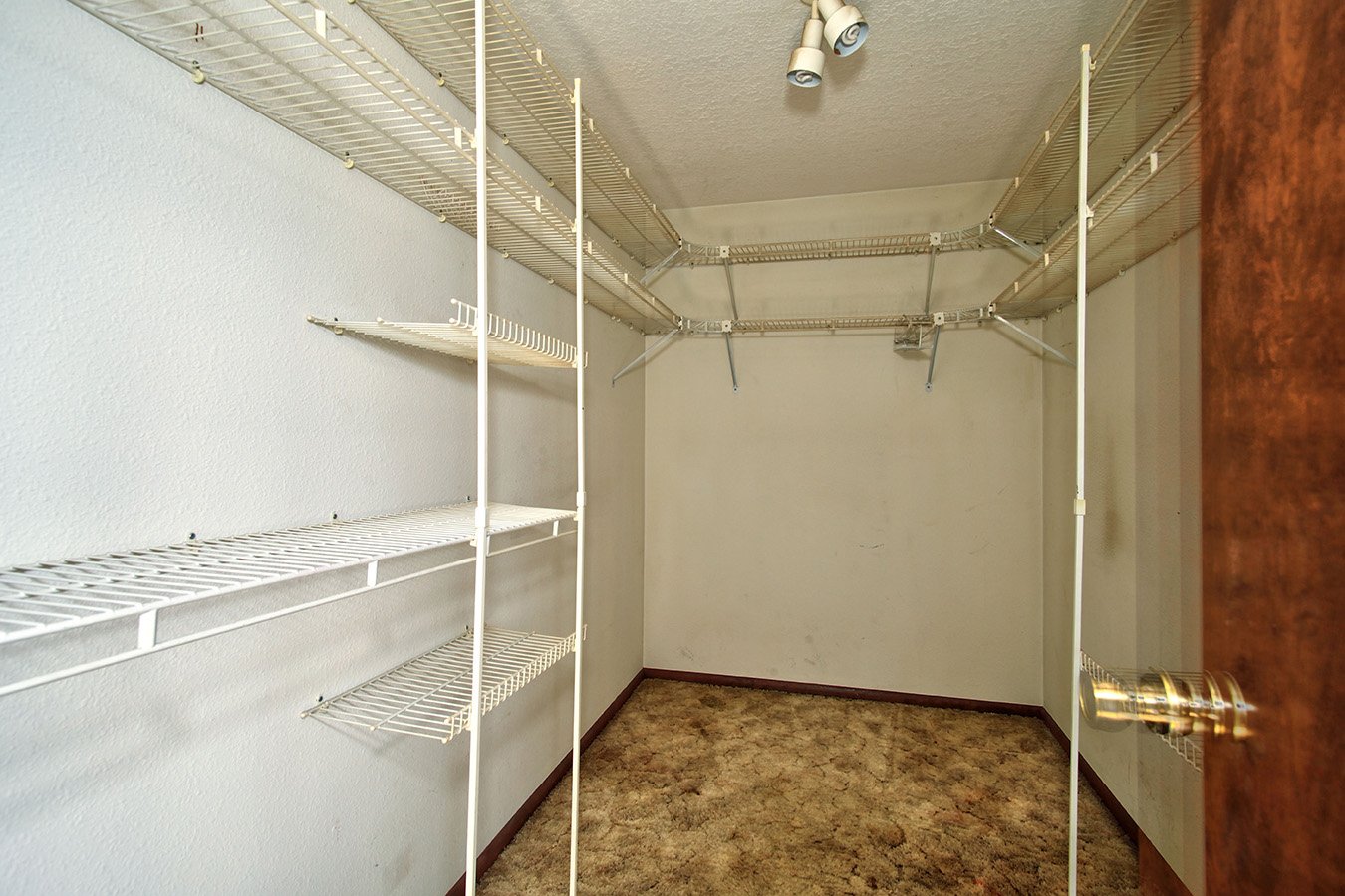 0027_8525swcedarcreststreet