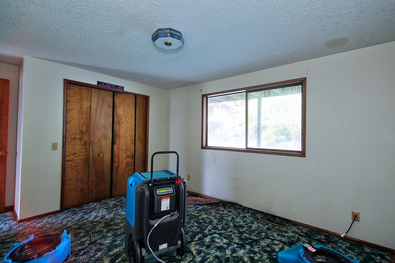 0044_8525swcedarcreststreet